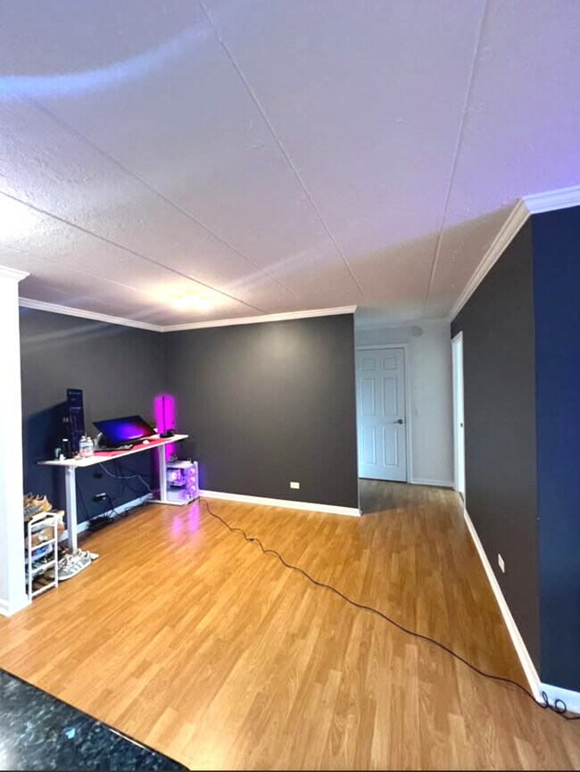 Building Photo - 1 One Renaissance Pl