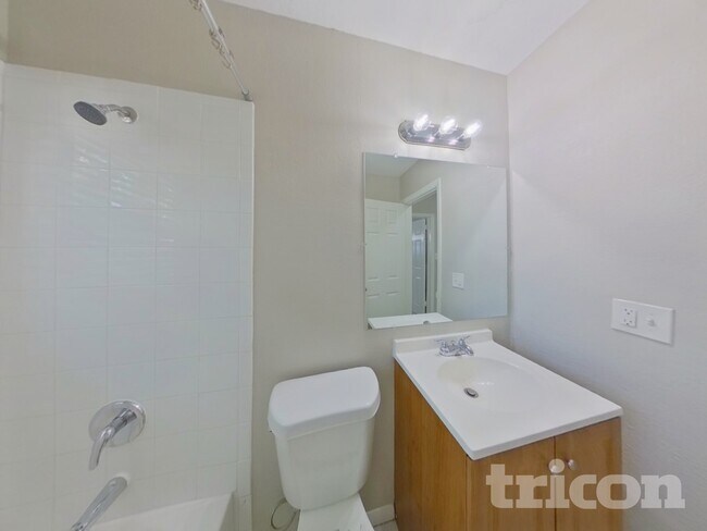 Building Photo - 2761 59th Ave N