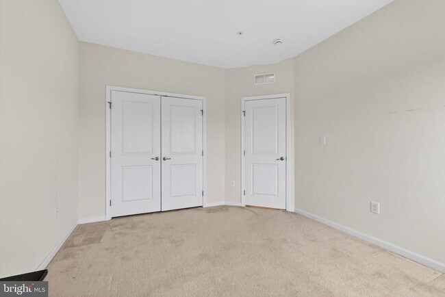 Building Photo - 8129 Greenbelt Station Pkwy