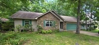 Building Photo - Great location, convenient to everything!