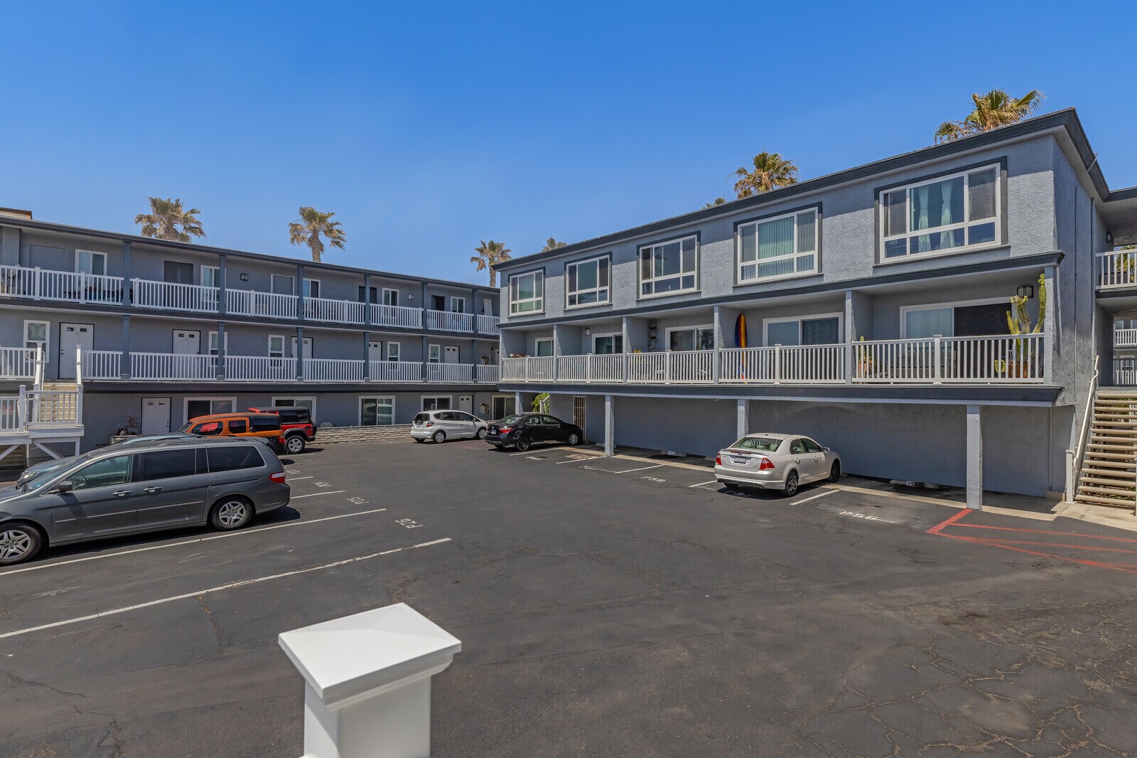 Building Photo - 1111 Seacoast Dr