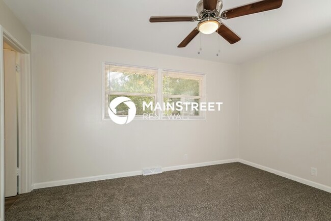 Building Photo - 9630 Perch Dr