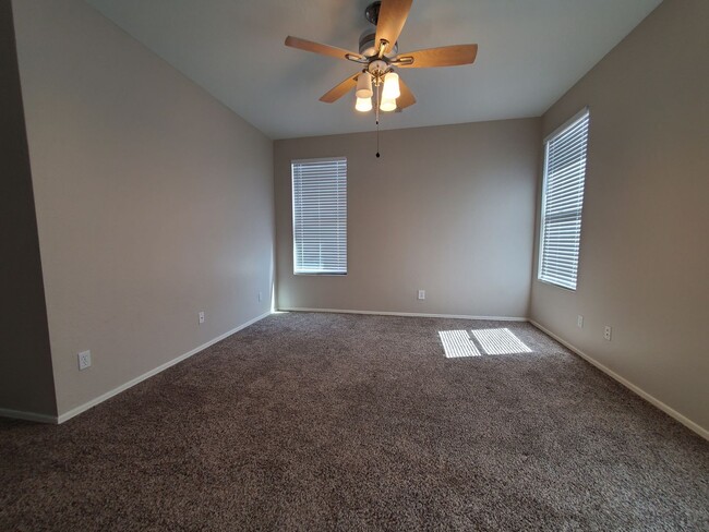 Building Photo - LAVEEN VILLAGE BEAUTIFUL 3 BEDROOMS PLUS D...