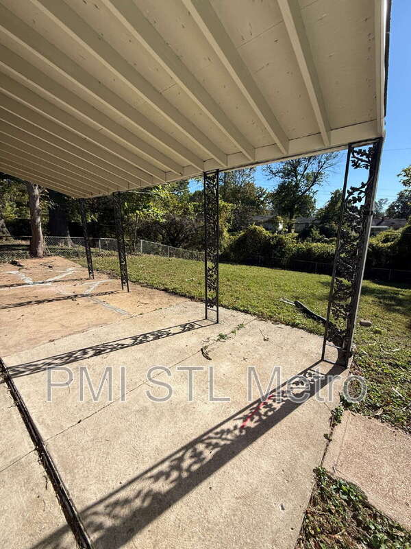 Building Photo - 240 Mc Alpine Dr