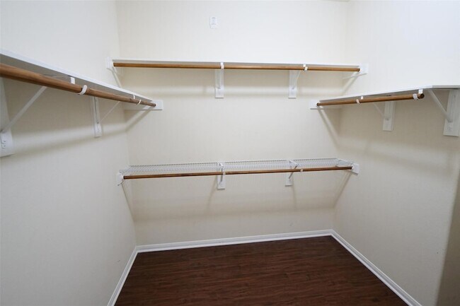 Building Photo - 21610 Alta Peak Way