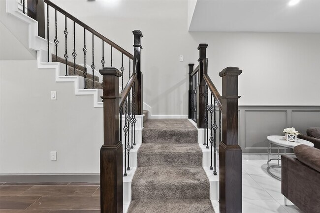 Building Photo - 11280 Braes Forest Dr