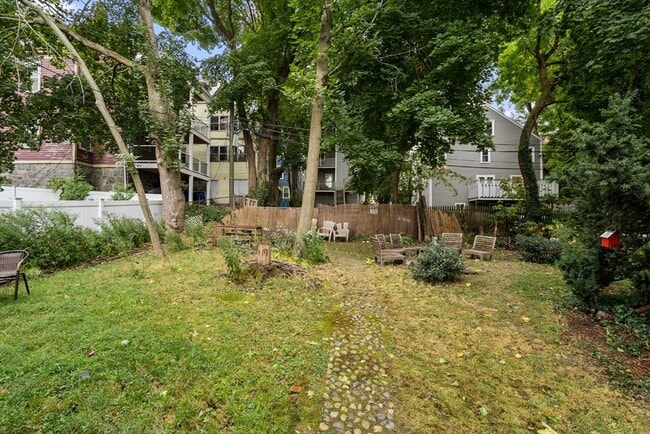 Building Photo - 5 Wenham St