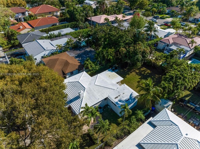 Building Photo - 820 SW 26th Rd