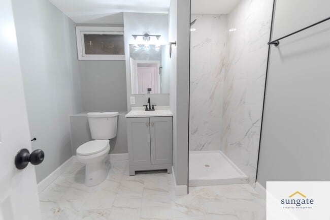 Building Photo - 11319 Harding Rd