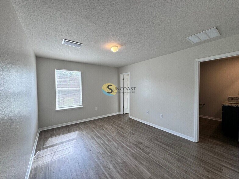 Building Photo - 7810 Hammond Blvd