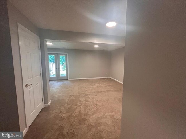 Building Photo - 1635 Elkwood Ct