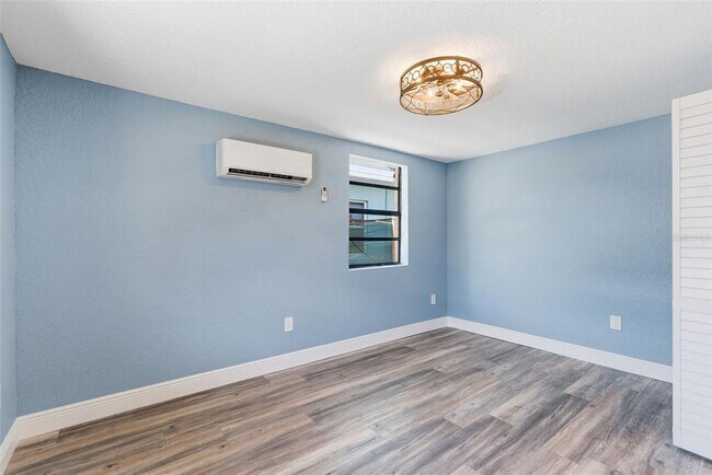 Building Photo - 113 145th Ave