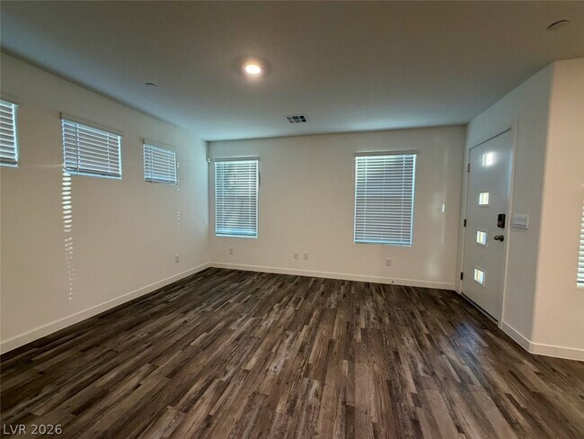 Building Photo - 917 Violet Heron St