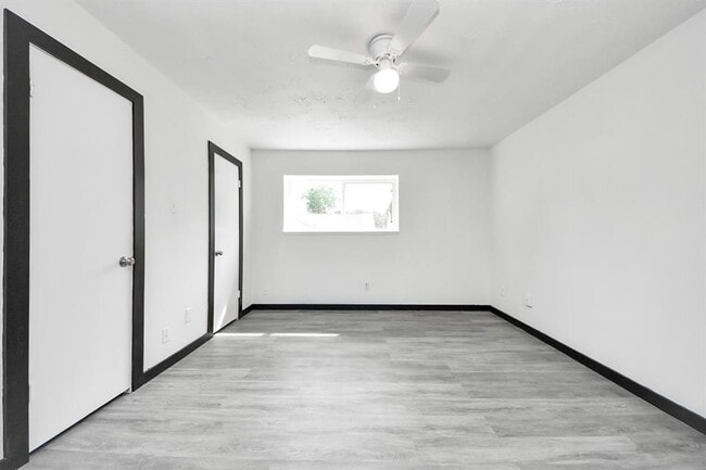 Building Photo - 4015 Lufborough Dr