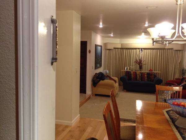 Building Photo - Prestige Oakland Hills House For Rent - 3 Beds, 2.5 baths