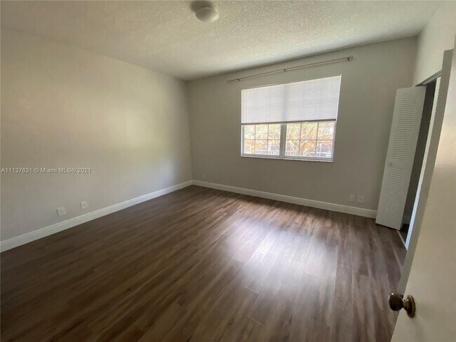 Building Photo - 1575 Veracruz Ln