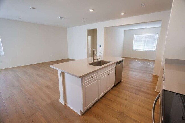 Building Photo - 19439 Seeding Palace Cir