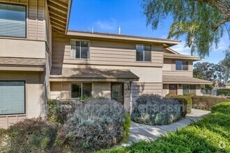 Building Photo - 1845 Huron Dr