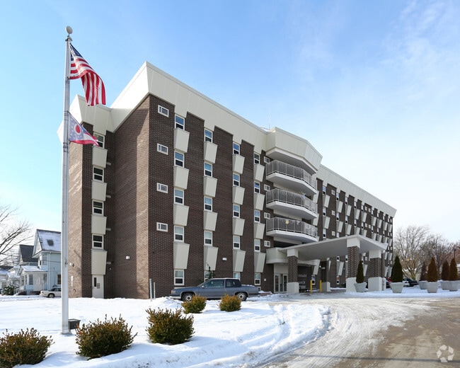 Hubbard Manor 105 W Liberty St Hubbard OH 44425 Apartment Finder