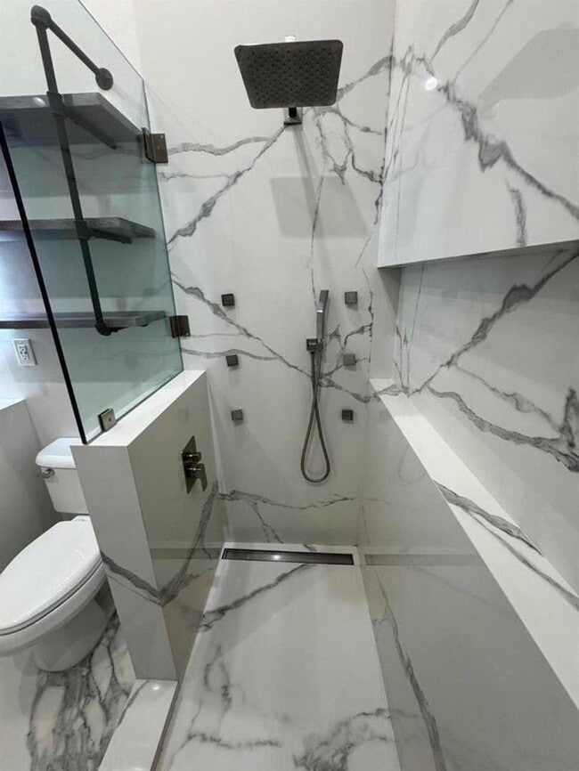 Building Photo - Elegant and Luxurious Rental Home in Hercules