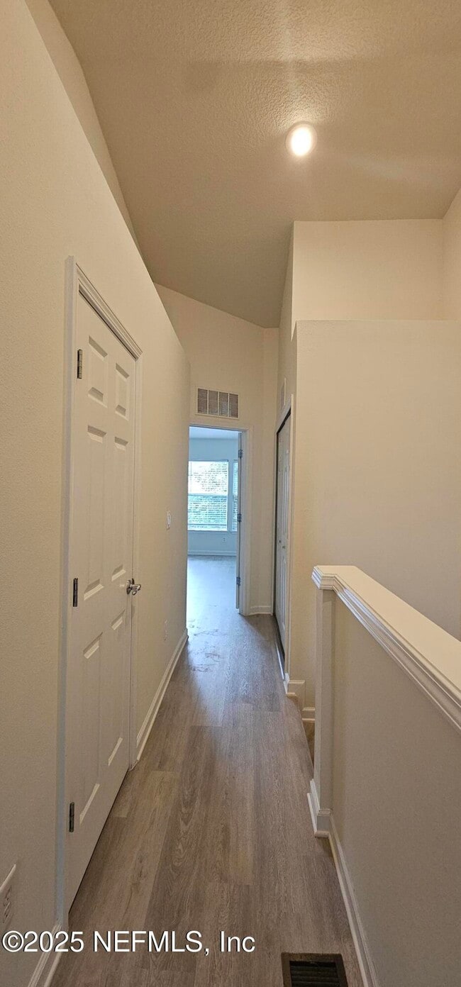 Building Photo - 8100 Summer Palm Ct