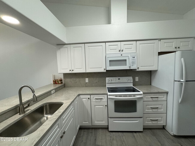 Building Photo - 3533 Forest Branch Dr