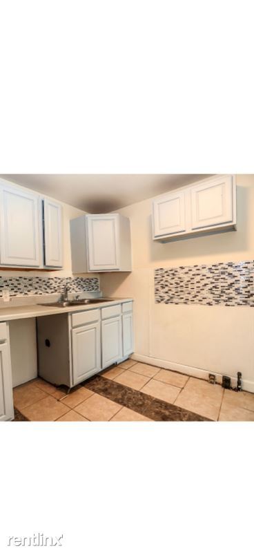 Building Photo - 3 br, 1 bath House - 3328 Penway Ave