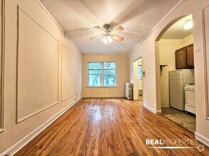 Building Photo - 0 bedroom in CHICAGO IL 60657