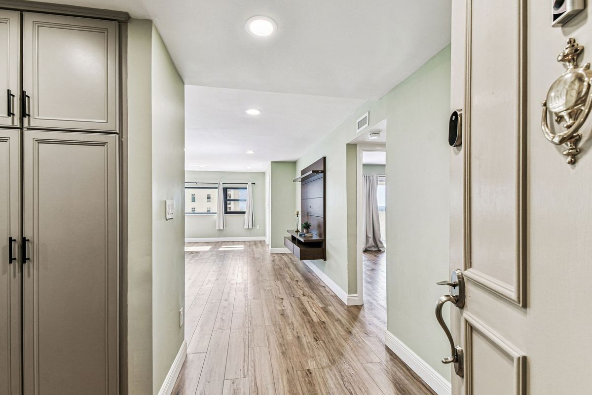 Building Photo - 4141 Bayshore Blvd