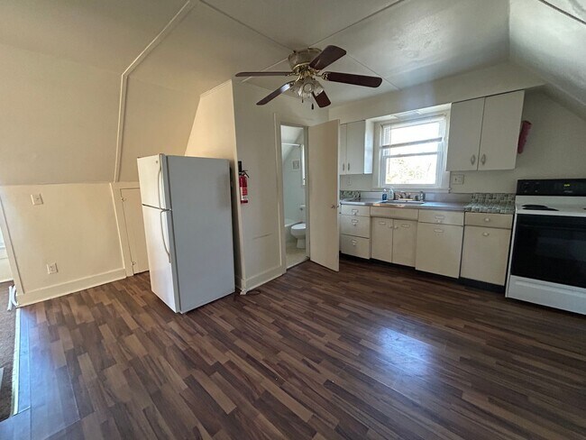 Building Photo - sce633