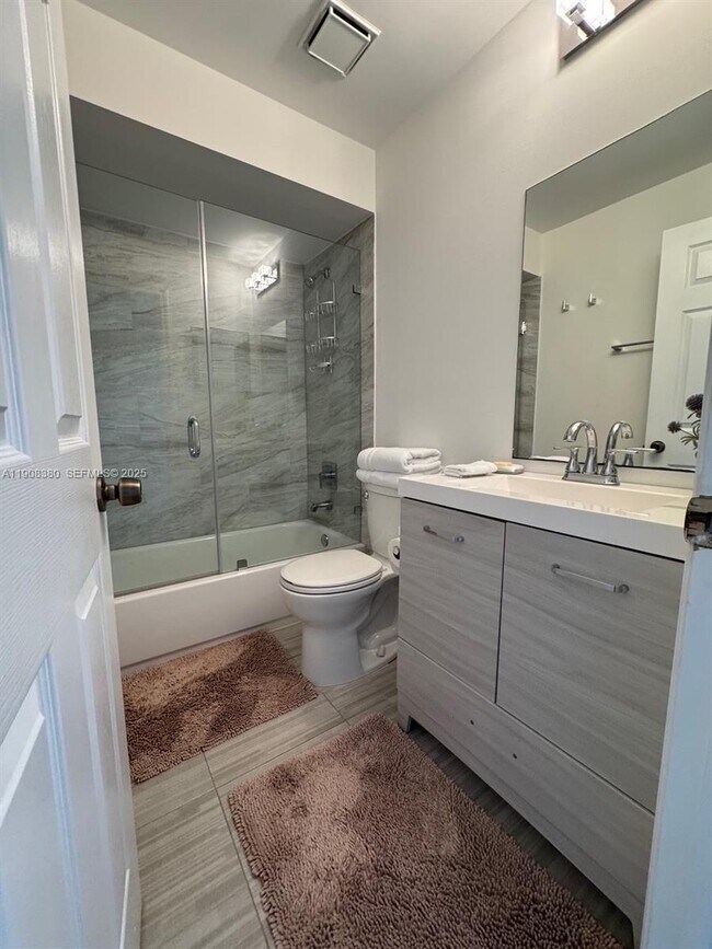 Building Photo - 1550 S Ocean Dr