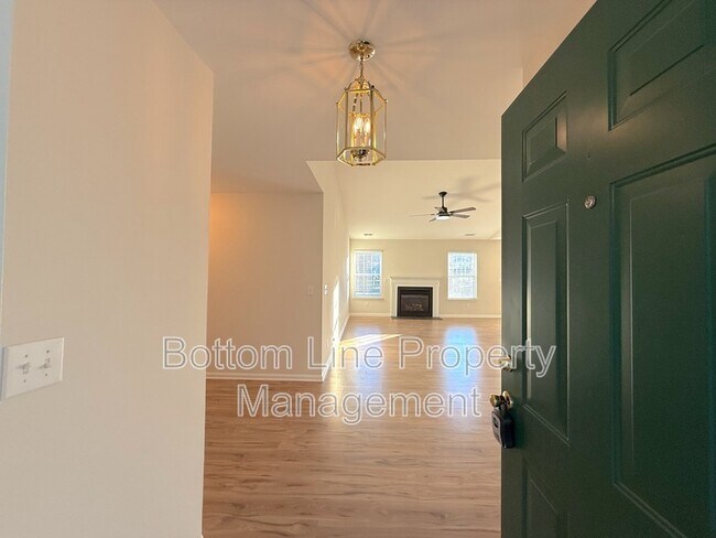 Building Photo - 7004 Paddle Wheel Ln