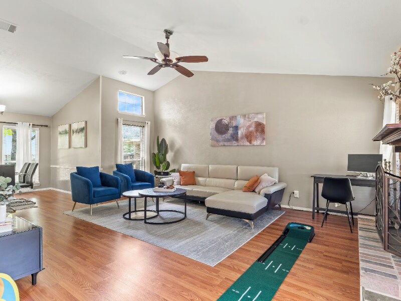 Building Photo - 1108 Collin Dr