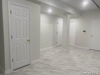 Building Photo - 94 4th Ave