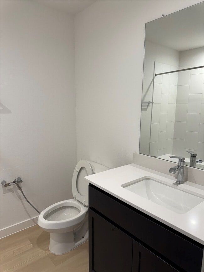 Building Photo - 1543 Merulana Lane