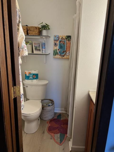 Building Photo - 915 W 5th St