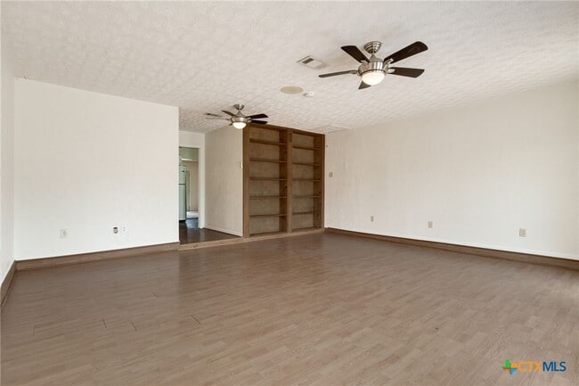 Building Photo - 1103 Deorsam Dr