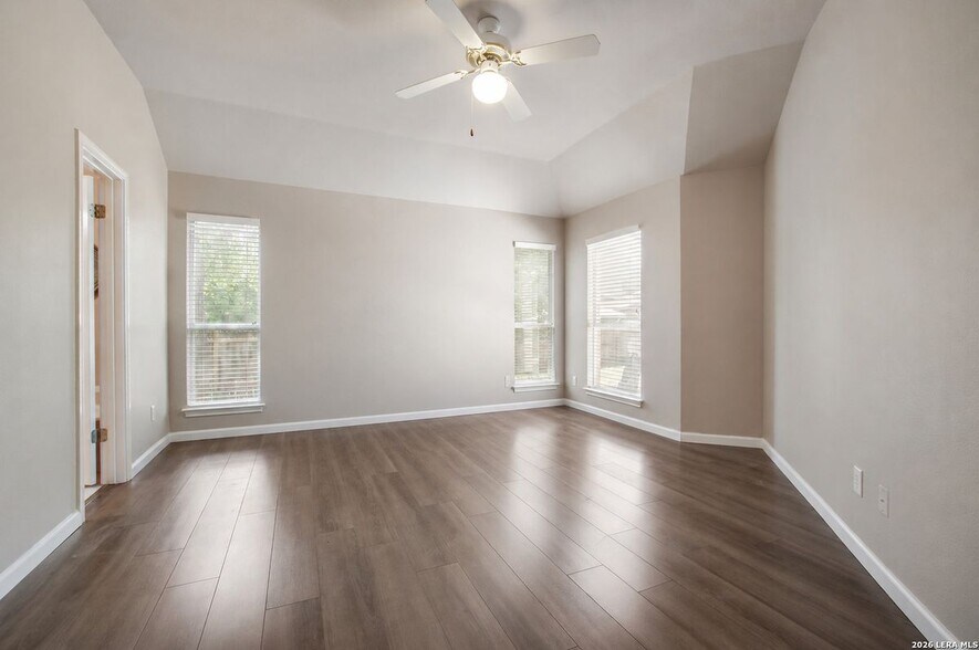 Building Photo - 1136 Berry Creek Dr