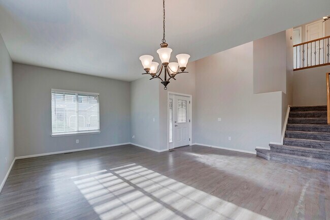 Building Photo - 6004 Nile Cir