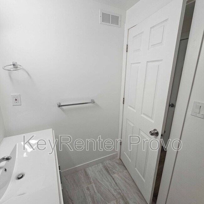 Building Photo - 1297 Dawes Wy