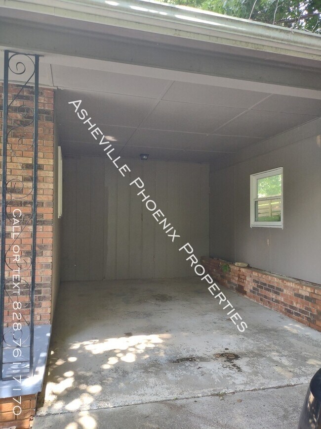 Building Photo - 509 Wilson Ave