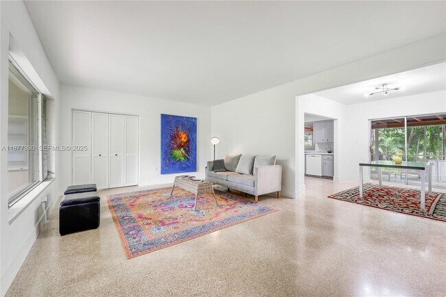 Building Photo - 6445 SW 46th Terrace