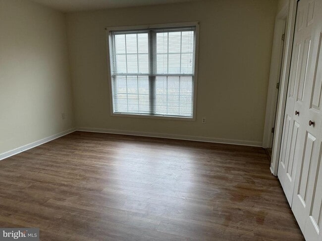 Building Photo - 700 E H St