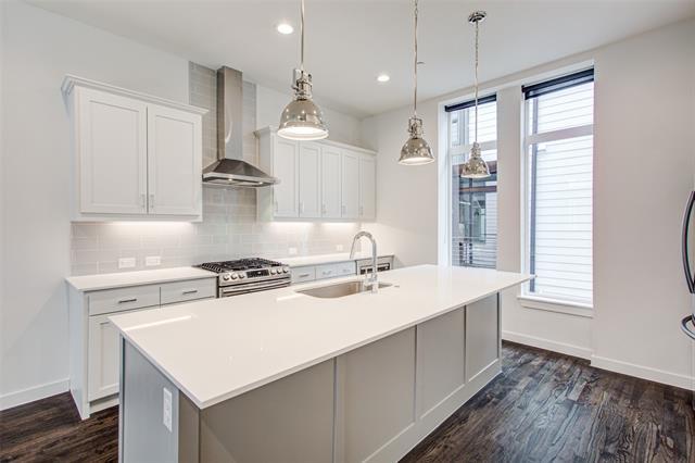 Building Photo - 2180 Bennett Ave