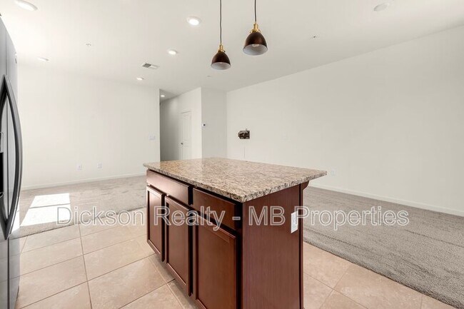 Building Photo - 520 Logan Jacob Ln