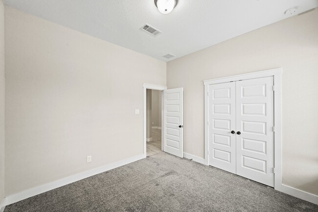 Building Photo - 15914 Dedication Dr