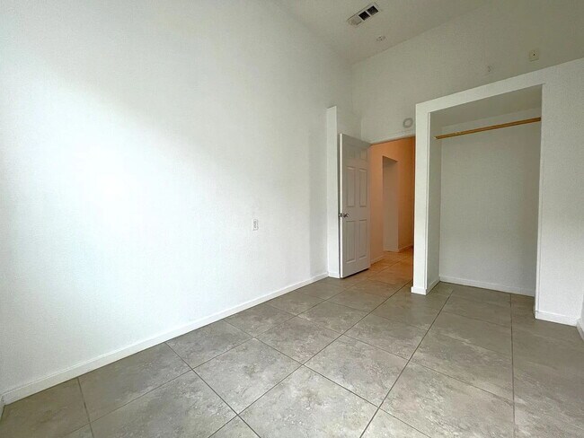 Building Photo - "Charming 3-Bed Oasis in Desert Hot Spring...