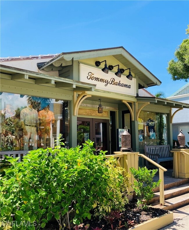 Building Photo - 1016 7th St S