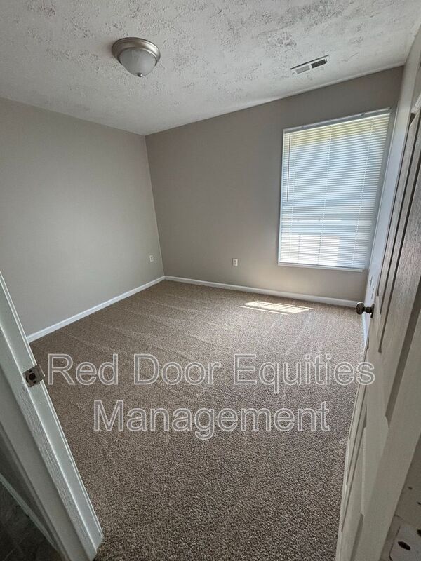 Building Photo - 1544 Fuller Ct