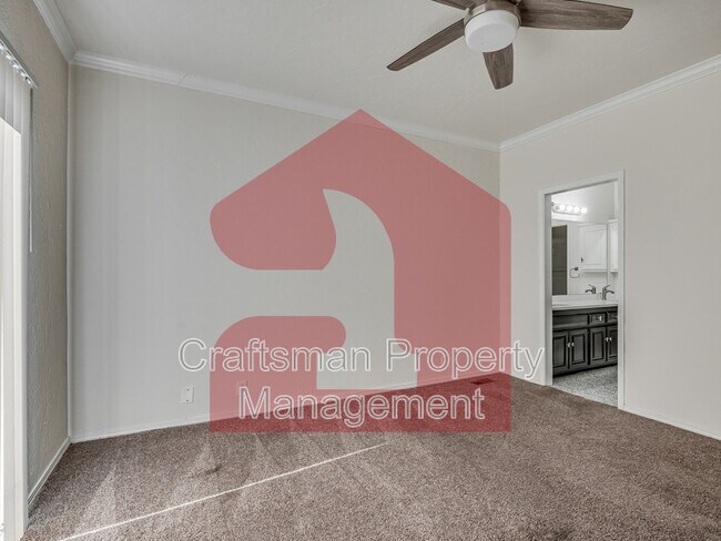 Building Photo - 2708 Silvertree Dr